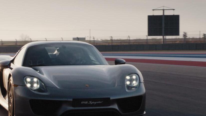 Immagine tratta da APEX: La storia dell'hypercar