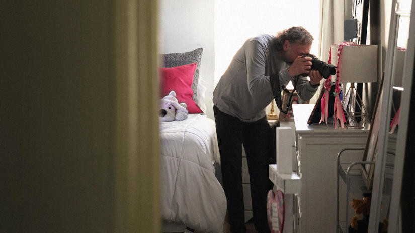 Immagine tratta da All The Empty Rooms: le stanze di chi non tornerà Immagine tratta da All The Empty Rooms: le stanze di chi non tornerà