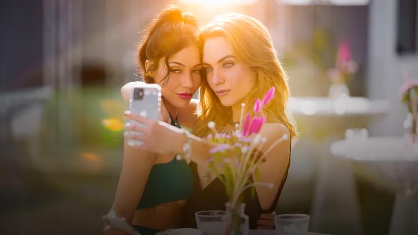 Immagine tratta da Byron Baes - Il paradiso degli influencer