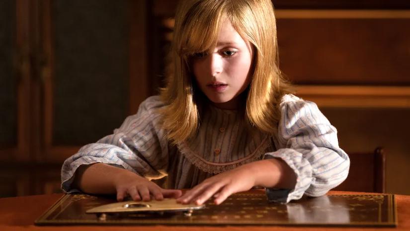 Immagine tratta da Ouija - L'origine del male Immagine tratta da Ouija - L'origine del male