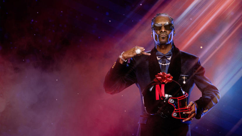 Immagine tratta da Snoop’s Holiday Halftime Party