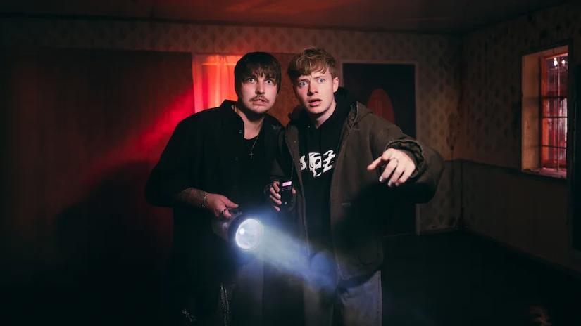 Immagine tratta da Sam e Colby: Investigatori del Paranormale Immagine tratta da Sam e Colby: Investigatori del Paranormale