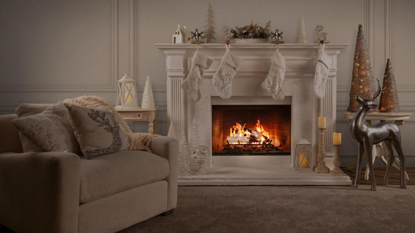 Immagine tratta da White Christmas Fireplace